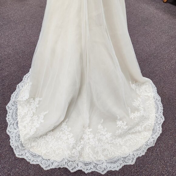 Demetrios 1479 Size 10 Ivory/Champagne Tulle/Lace Ballgown Bridal/Wedding Gown - Picture 8 of 8